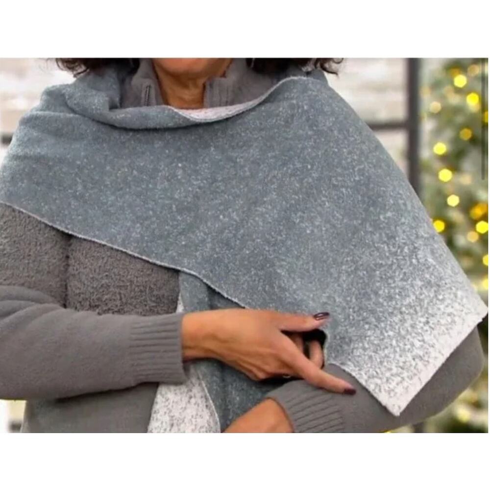 Barefoot Dreams NWT Cozy Chic Lite Confetti Scarf Smokey Green Gray‎ Reversible